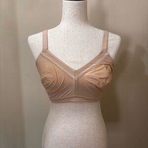Wacoal Lightly Lined Wireless Full Coverage Bra 36DDD